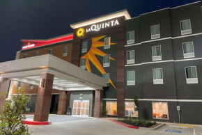 La Quinta Inn & Suites by Wyndham Sulphur Lake Charles